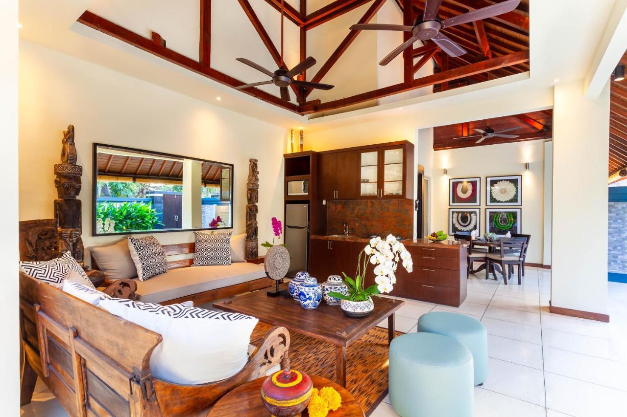 Asrina Villa'S Seminyak Zewnętrze zdjęcie
