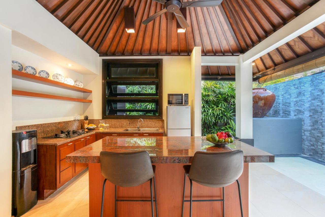 Asrina Villa'S Seminyak Zewnętrze zdjęcie