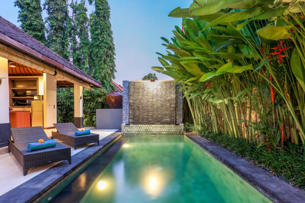 Asrina Villa'S Seminyak Zewnętrze zdjęcie