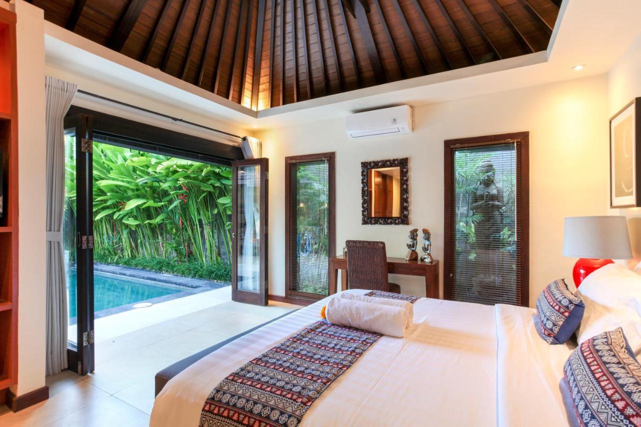Asrina Villa'S Seminyak Zewnętrze zdjęcie