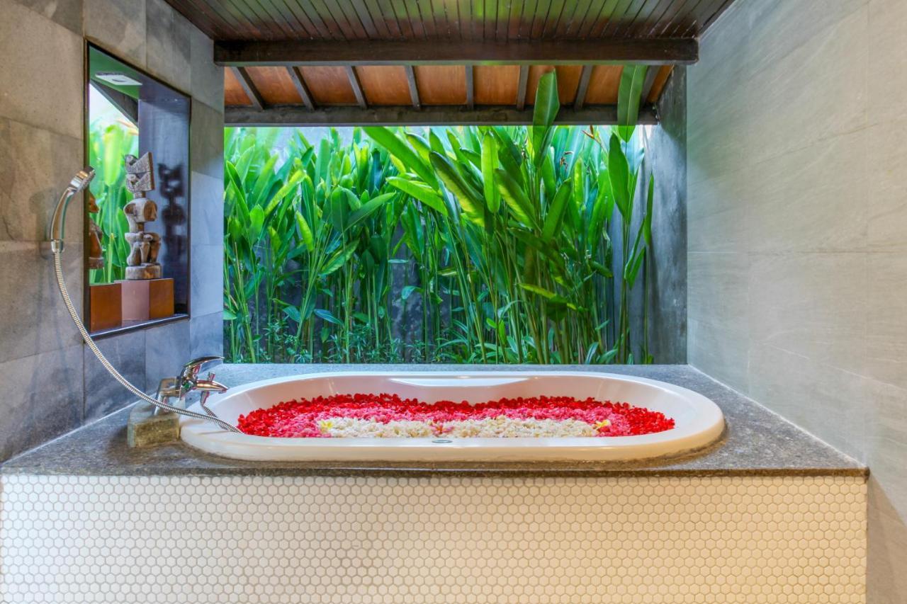 Asrina Villa'S Seminyak Zewnętrze zdjęcie