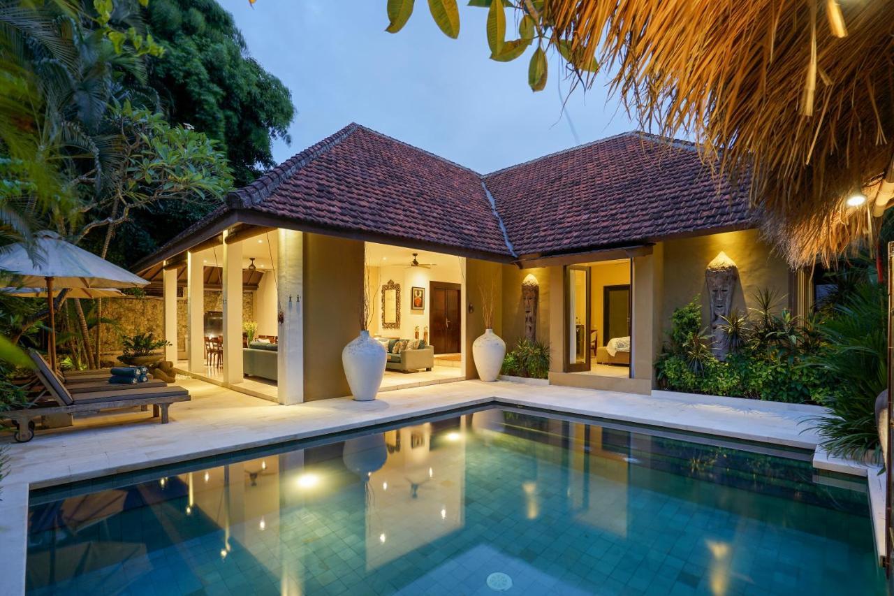 Asrina Villa'S Seminyak Zewnętrze zdjęcie