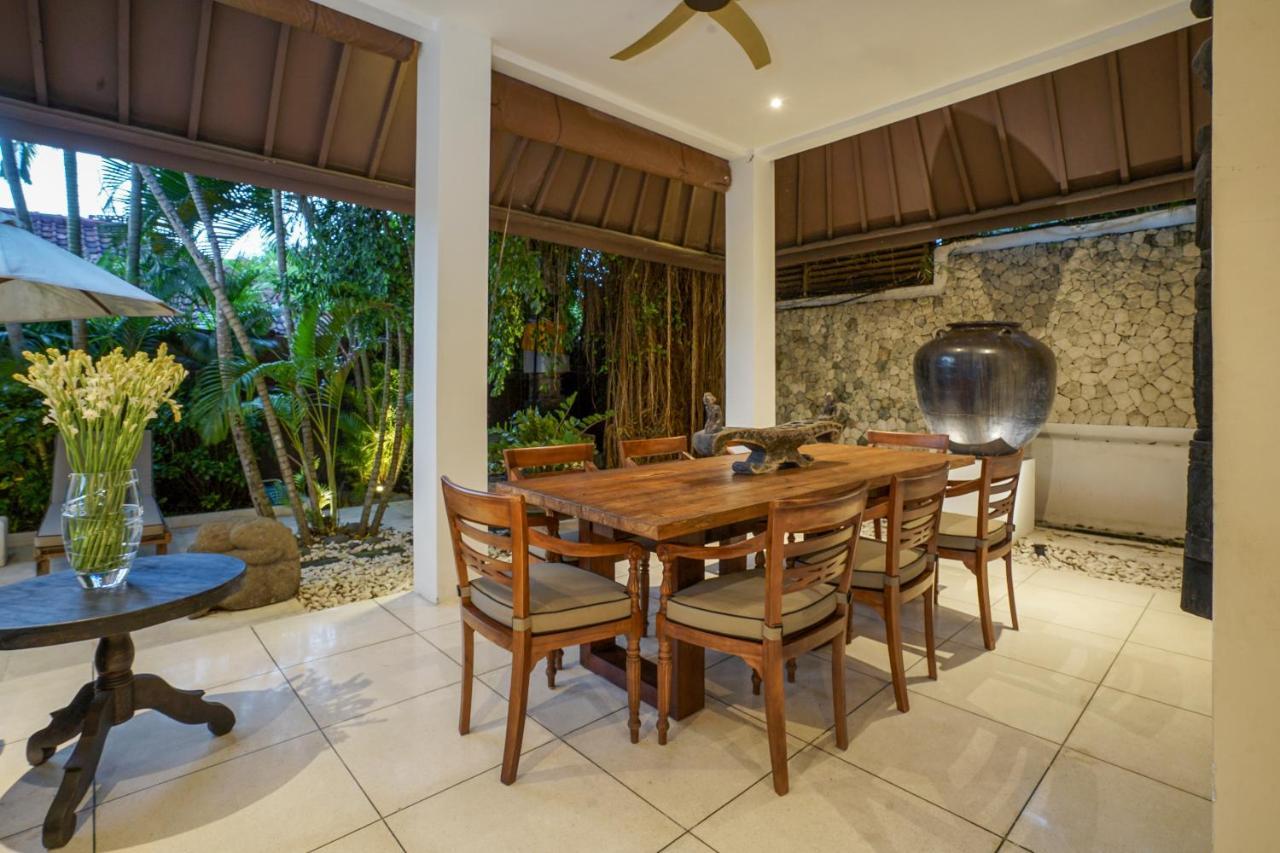 Asrina Villa'S Seminyak Zewnętrze zdjęcie